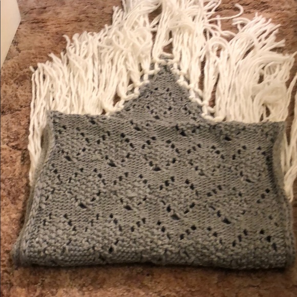 Scarf - Picture 2 of 4